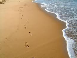 footprints beach