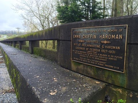 13381_1597651260503113_7343056676320344651_n