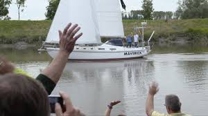 Erdmann departs Germany, friends and relatives waving goodbye in June 2015