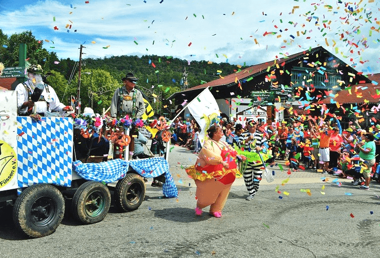 Oktobefest-Parade9-14-15