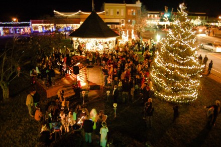 living-clarkesvillel christmas