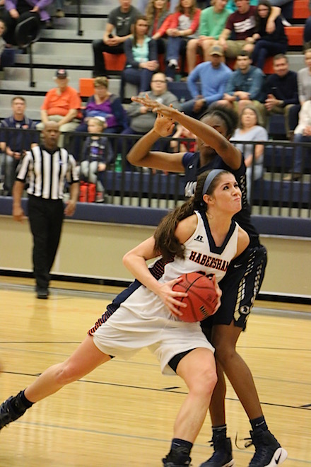 Lainey Gosnell HCHS Lady Raiders 1-13-17