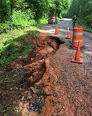 Bean Creek Road in White County