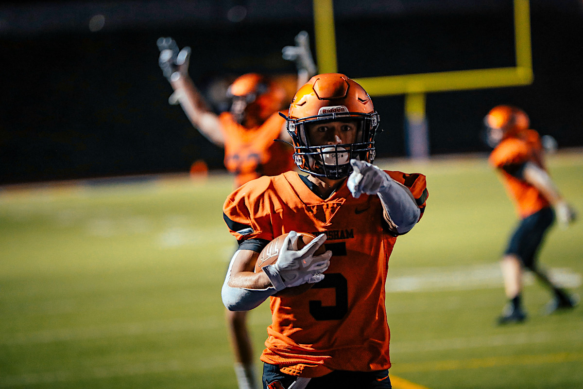 Jackson Clouatre carries it into the end zone
