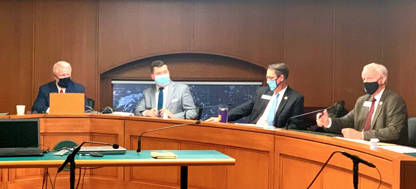 Republicans advance bill to get rid of no-excuse absentee voting