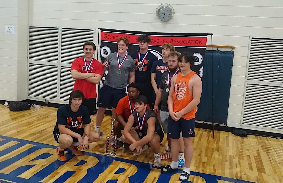 HCHS weightlifting team