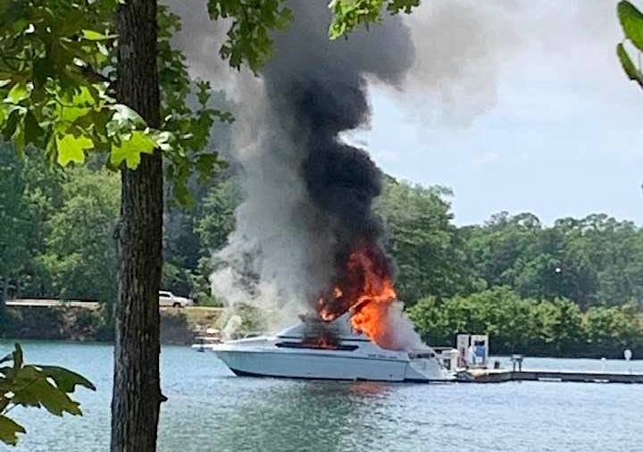 boat explosion Lake Lanier