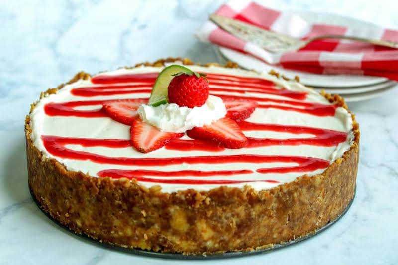 strawberry and lime cheesecake