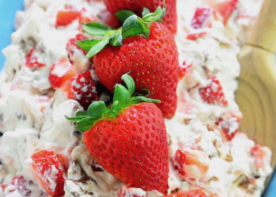 Strawberry-Pecan-Pretzel-Salad-1