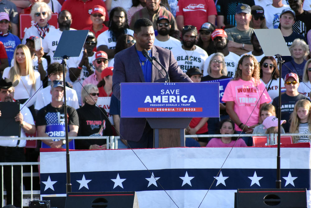 Herschel Walker campaigns in Perry