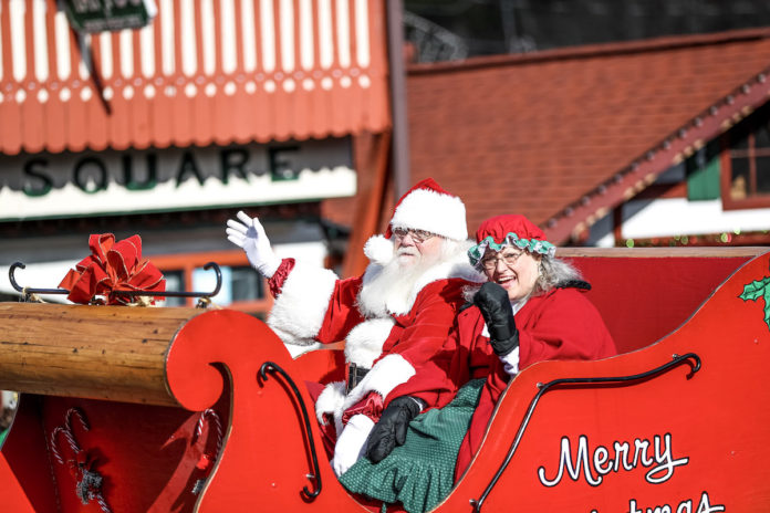 Helen Christmas Parade draws crowds, surprises visitors with festive welcome