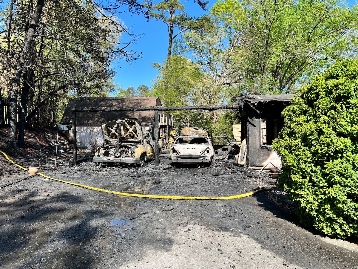 Stekoa Falls Road fire1