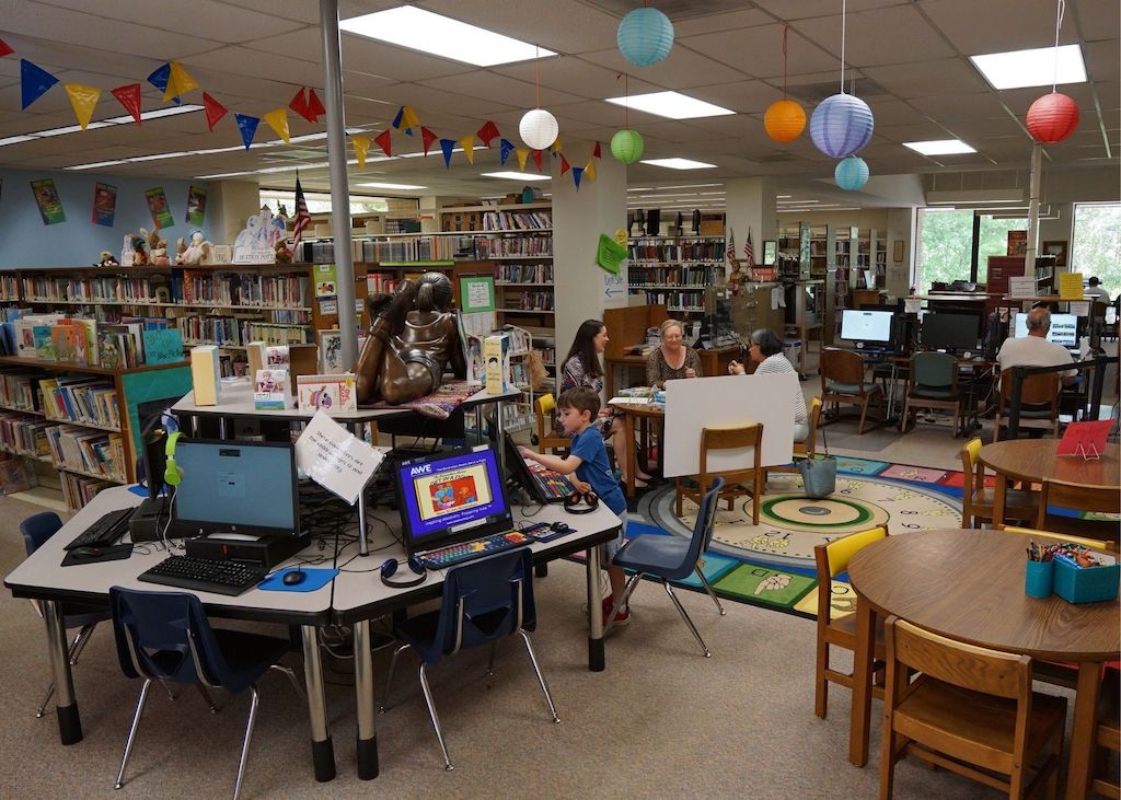 Overcrowded Cleveland library