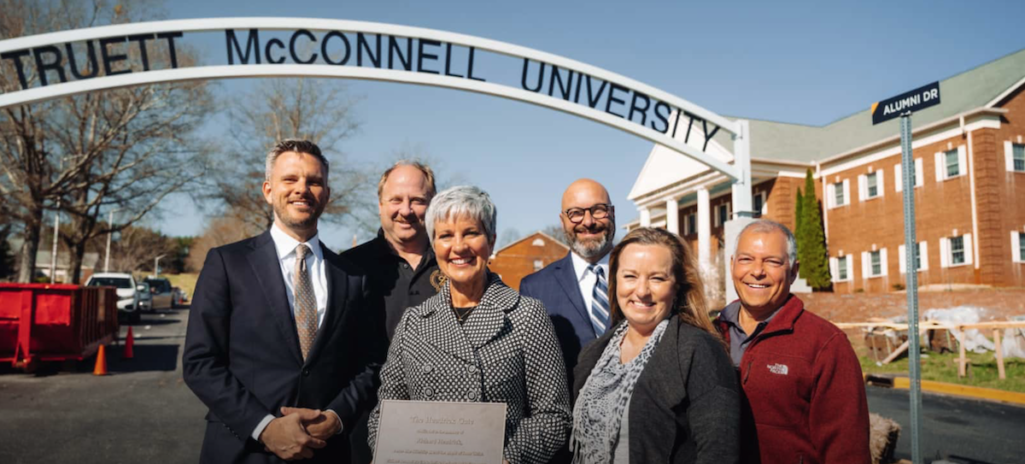 TMU dedicates new gate to evangelist and ministry founder Richard Headrick