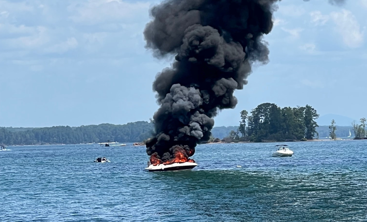 Lake Lanier boat fire