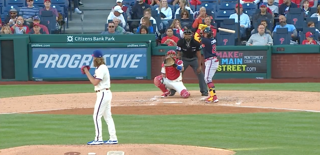 Wright wins 20th, Braves beat Phils to trim NL East deficit