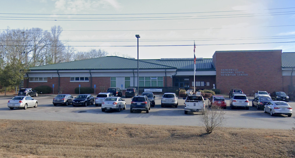 State lawmaker renews effort to divert 17-year-olds to juvenile court system