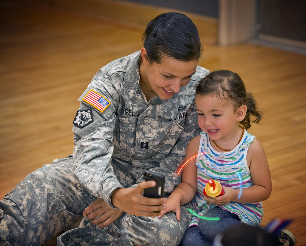 Milestone of 500K service members and their families set by Sesame Stree/USO.