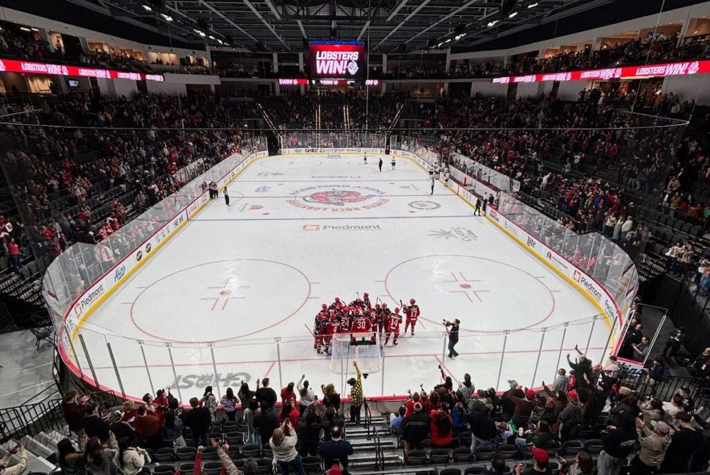 Claws Up: Rock Lobsters bring professional hockey home to Northeast Georgia