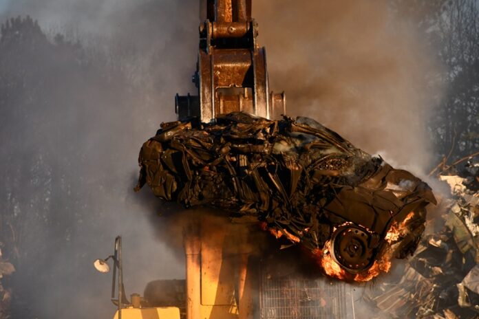 Dale's Used Auto Parts & Recycling fire in Alto13