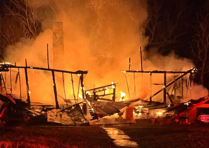 Gillsville residential fire1