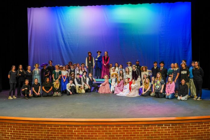 WCMS_-_Mary_Poppins-7