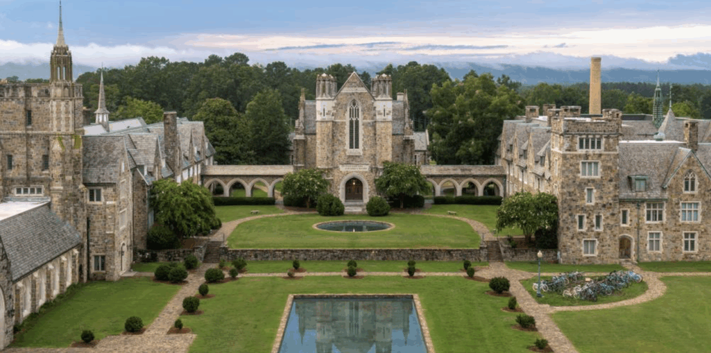 Travel + Leisure mag names 2 Georgia schools among ‘Most Beautiful College Campuses’