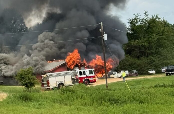 commercial fire in Banks County