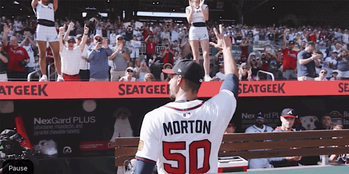 Morton waves to fans