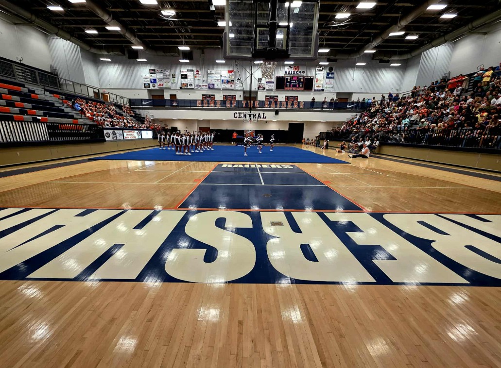 Cheer gym older girls