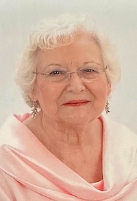Carolyn (Adams) Holmes
