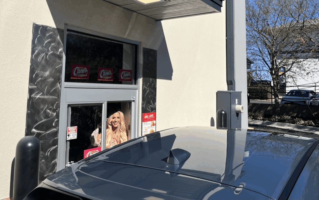 Hundreds of fans crowd Baxter Street to see Megan Moroney