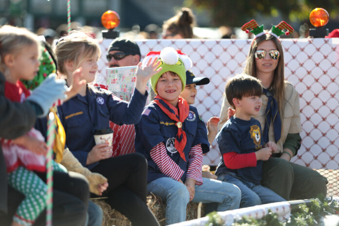 City of Dahlonega Christmas Parade 2025 downsized - NowHab-18