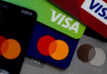 Trump pushes a 1-year, 10% cap on credit card interest rates and banks balk